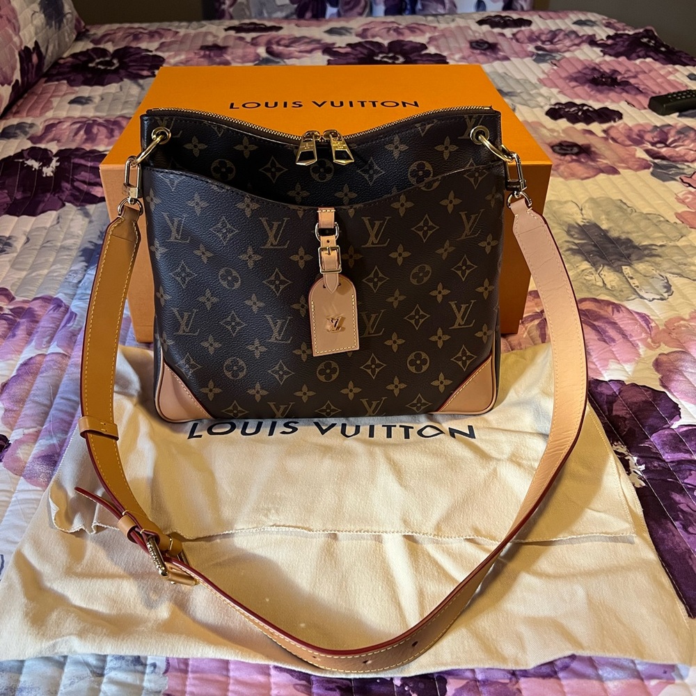 Louis Vuitton Odeon MM 2021 - SOLD OUT EVERYWHERE